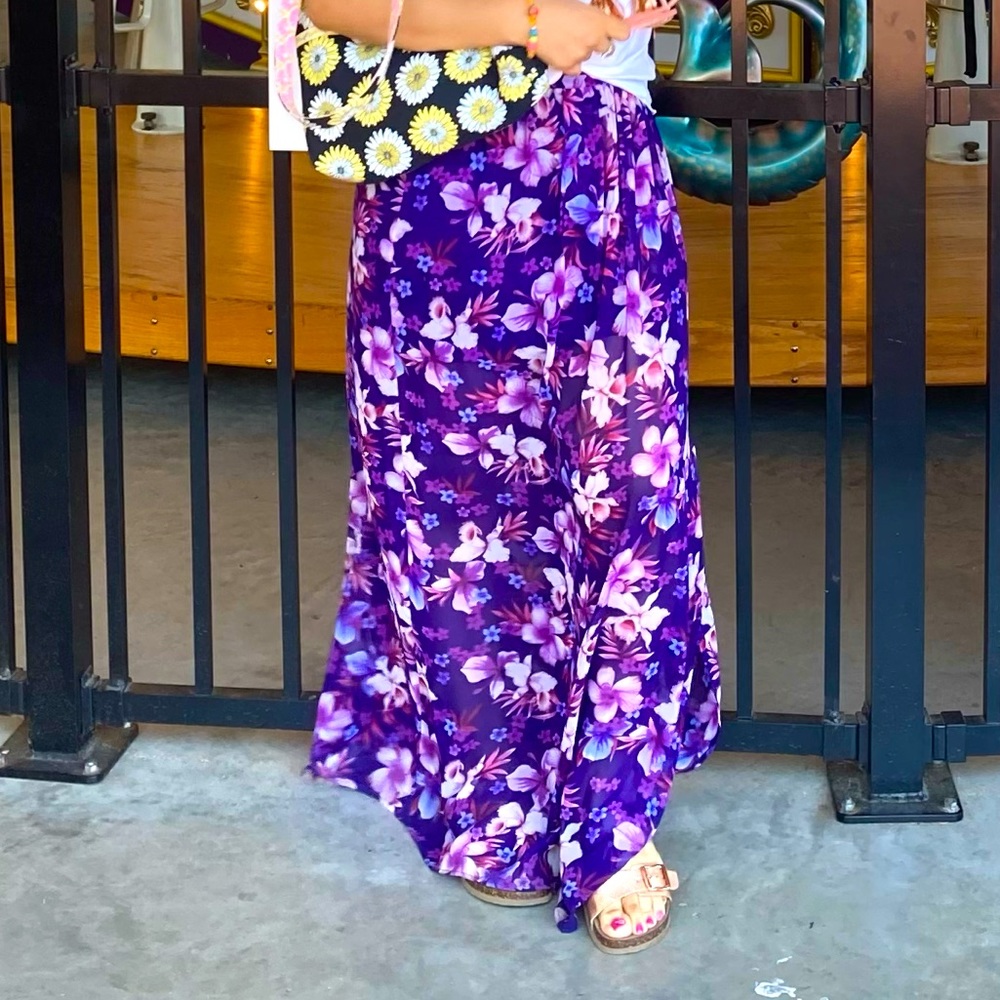 Size M FOREVER21 Women’s High Waisted Purple Skirt Lilac Hibiscus 🌺 Flowers 🌸